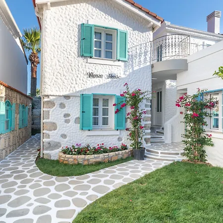 Monza House Otel Siğacık