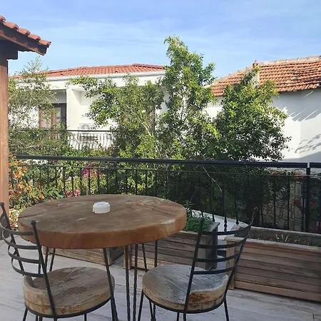 Monza House 2* Siğacık