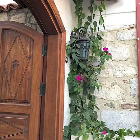 Hotel Monza House 2*