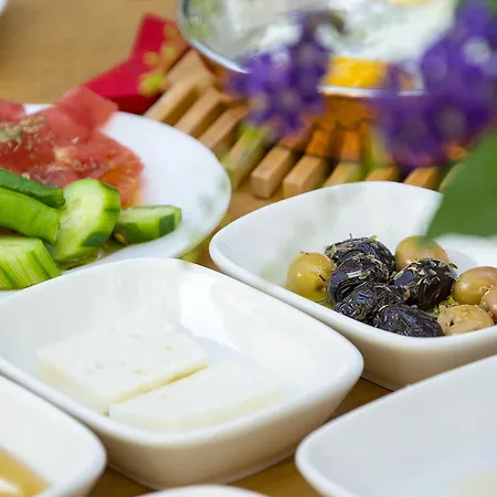 Monza House 2* Siğacık