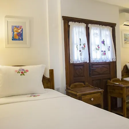 Hotel Monza House 2*